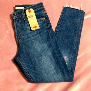 Levi’s Wedgie Skinny Raw Hem Jeans